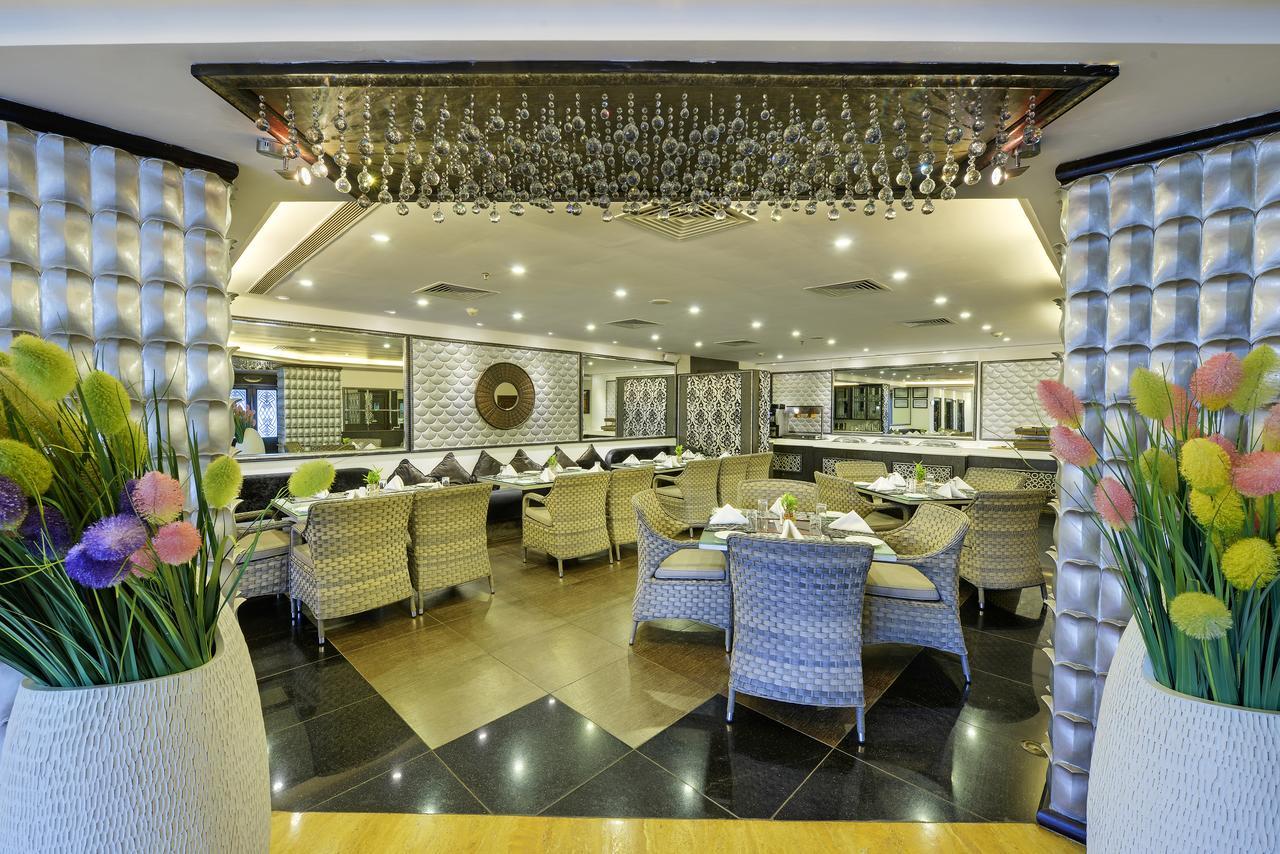 Mayfair Convention Бхубанешвара Экстерьер фото