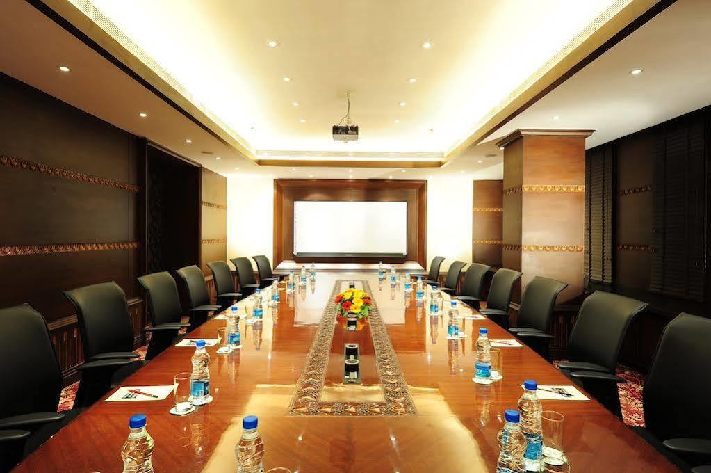 Mayfair Convention Бхубанешвара Экстерьер фото