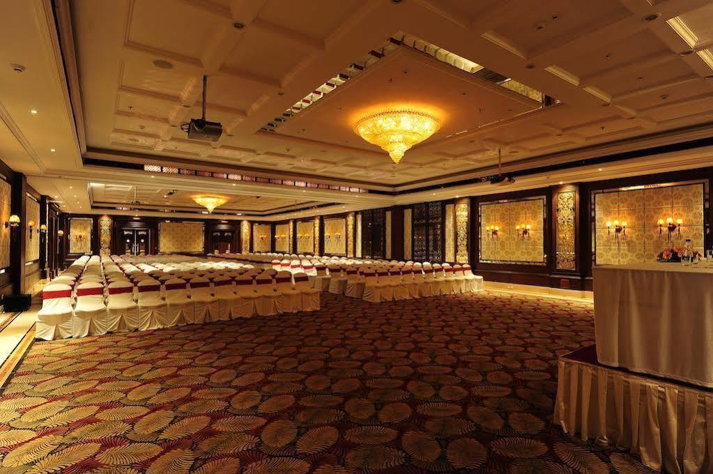 Mayfair Convention Бхубанешвара Экстерьер фото